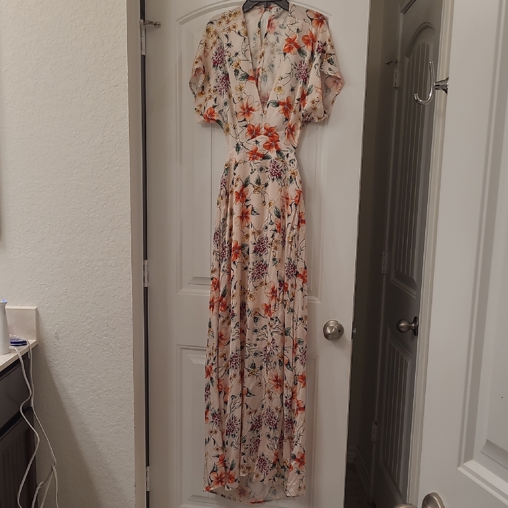 dRA Los Angeles Orange Flutter Sleeve V-Neck Maxi Dress